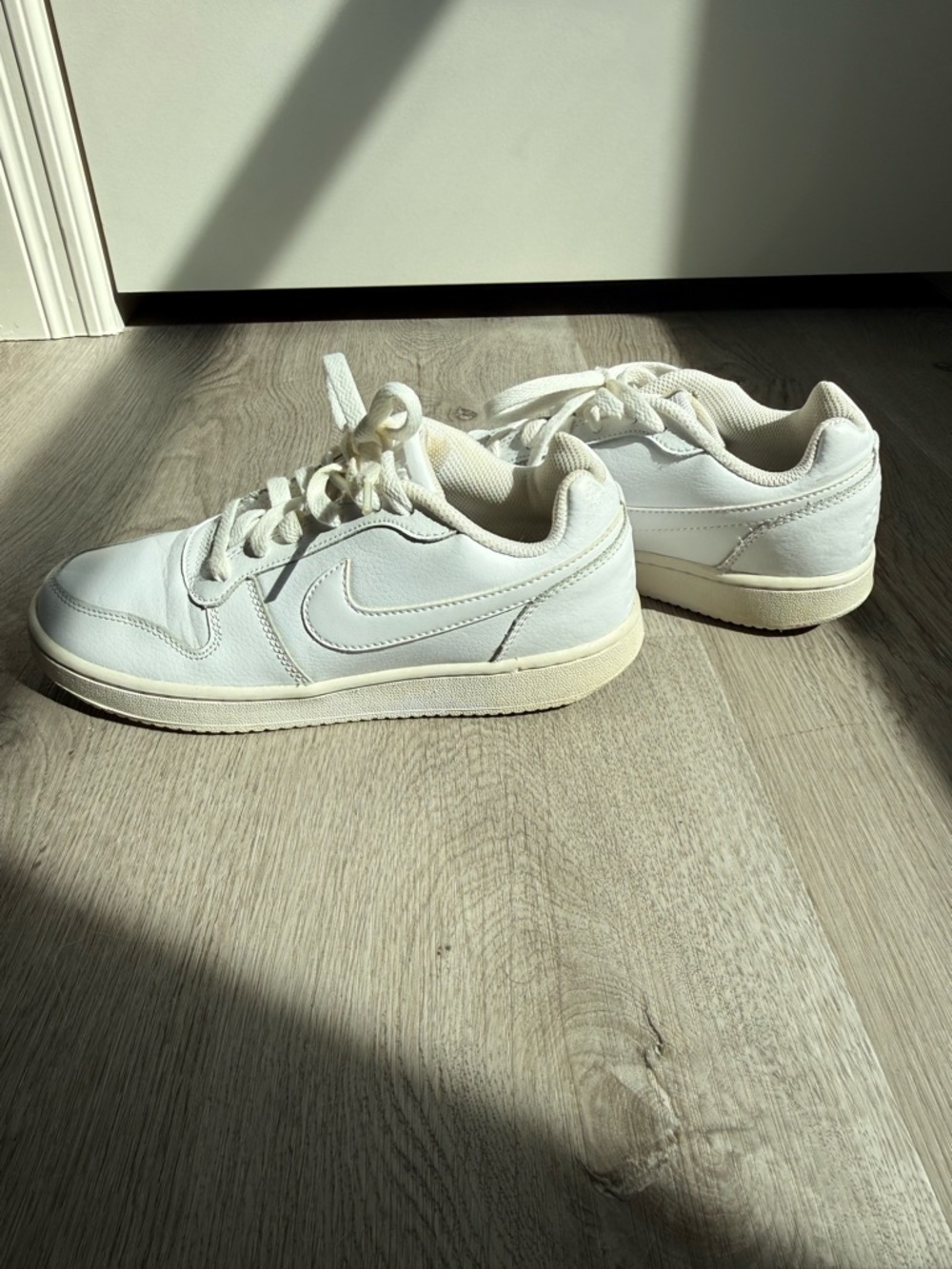 Nike White Low-Top Mesh Sneakers - Picture 10 of 11
